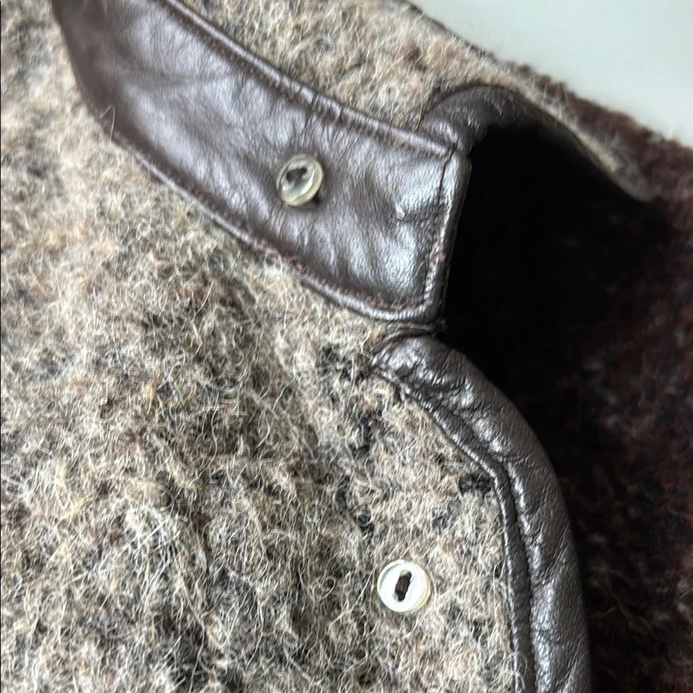 Vintage Made In Japan Women's Brown Wool Leather Trim Coat L - Picture 3 of 9